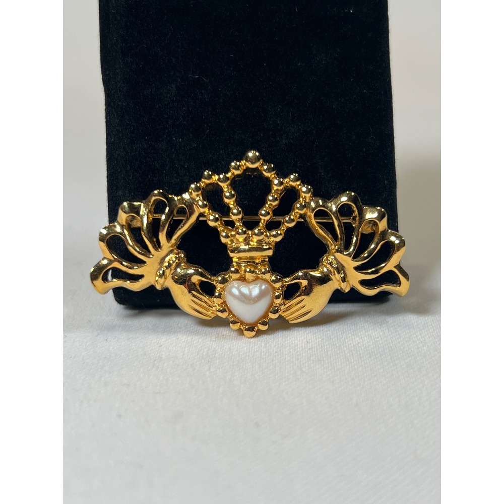 Vintage Avon Gold Tone Claddagh Brooch Faux Pearl Heart Irish Symbol Pin